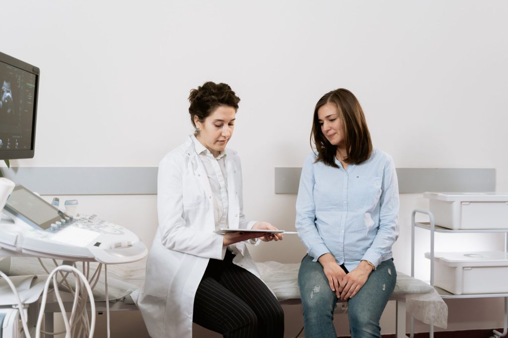 Consulta ginecológica en centro médico